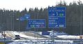 В Финляндии   дорожные указатели на Петербург - раритет