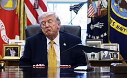 Дональд Трамп назвал злейшими врагами Америки Демпартию после «смерти» Ирана. Демократы, по его словам, крайне некомпетентны