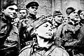 Фальсификация истории войны: почему повесился герой, первым установивший флаг над Рейхстагом?