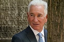Антисемитизм во Франции. Посол США вызван в МИД после критики Макрона