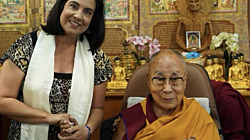Конгрессмен Николь Маллиотакис встретилась с Далай-ламой в составе двухпартийной делегации Конгресса в Индии