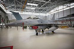 Лавров назвал поставки F-16 Украине сигналом НАТО в ядерной сфере