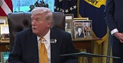 США требуют  отставки президента Кубы
