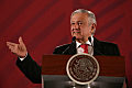 Президент Мексики разместил лабораторию Берлинской стены на границе как «урок»