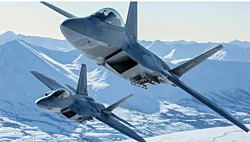 Из-за российских самолетов США поднимали авиацию возле Аляски