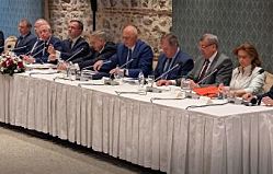 После переговоров российская делегация собирается отправиться в аэропорт 