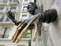 Эту скульптуру на Монмартре в Париже невежественные русские туристы называют "Мужик,торчащий из стены".