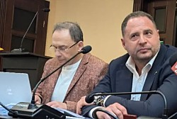 Бывшего главу Офиса президента Украины Андрея Ермака арестовали по делу об отмывании денег