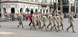 Украинские военные прошли маршем в Лондоне в честь 80-летия окончания Второй мировой войны в Европе