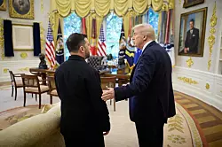 FT: Трамп призывал Зеленского принять условия РФ, иначе Путин "уничтожит" Украину