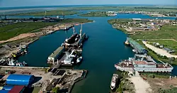 "Санкции Малюка" против газового терминала в Махачкале: портрет и досье получателя