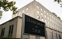 Чиновник администрации Трампа, который ликвидировал отдел борьбы с дезинформацией, может иметь связи с Кремлем – Telegraph