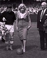 12 мая 1957 год — Мэрилин Монро открывает футбольный матч.