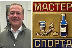 Нетрезвый Медведев снова вылез в интернет