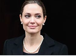 Актриса Анджелина Джоли посетила Херсон