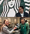 Новый гендиректор Starbucks пообещал работать бариста в своих заведениях