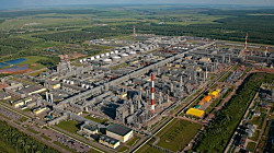 EN Крупнейший НПЗ «Татнефти» остановился после атаки БПЛА