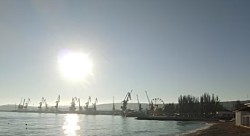 Украинские дроны атаковали Луганск и нефтебазу в Феодосии