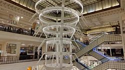 Искусство в Bon Marché