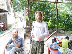 В Латинской Америке появилось о множество ферм-коммун, все обитатели которых – выходцы с Севера. 