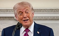 Война на Ближнем Востоке: Трамп обещает «хорошие новости» о переговорах с Ираном; Тегеран атакует суда в Ормузском проливе
