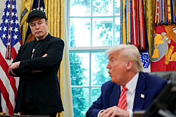 Вражда между Маском и Трампом переросла в угрозы и взаимные обвинения
