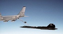 США перебрасывают самолеты-заправщики на Ближний Восток, как перед ударом по ядерным объектам Ирана