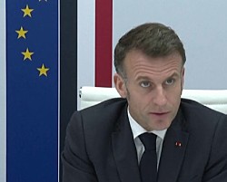 Макрон: военный потенциал Ирана "еще не сведен к нулю"