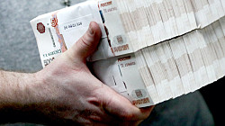 Слухи о заморозке вкладов могут быть не преувеличены после выемки огромных сумм