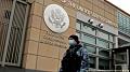 Москва отсрочила запрет на наем иностранцев на работу в посольство США