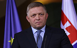 Фицо заявил о подрыве доверия к Украине
