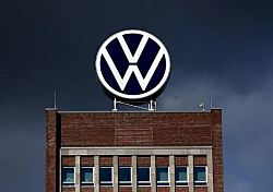 Дизельный скандал: два экс-менеджера VW приговорены к тюрьме