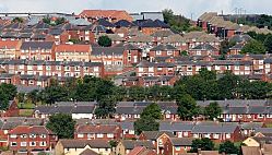 Рынок жилья Великобритании остывает: продавцы снижают цены второй месяц подряд