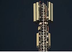 Китай, стоящий за SIM-фермой, угрожает инфраструктуре США