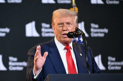 Трамп предупредил Путина перед саммитом 