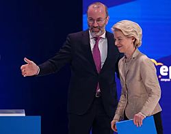 Преодолеет ли Урсула  фон дер Ляйен два вотума недоверия в Европарламенте?