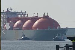 ЕС полностью перестанет закупать российский газ до конца 2027 года – Еврокомиссия