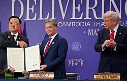 Под эгидой Трампа: "историческое" мирное соглашение между Таиландом и Камбоджей