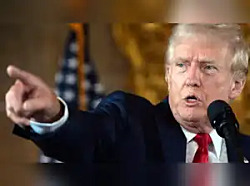 Трамп подал в суд на WSJ на 20 миллиардов долларов за письмо Эпштейна