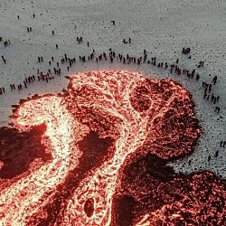Исландия - большой остров вулканического происхождения.