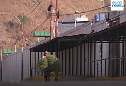 В США запечатлели редкое природное зрелище — гигантскую грозовую суперячейку