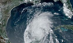 Техас находится на пути движения тропического шторма «Берил»