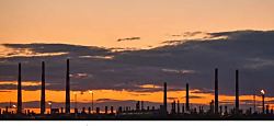 Крупнейший газовый завод РФ остановил прием сырья из-за БПЛА