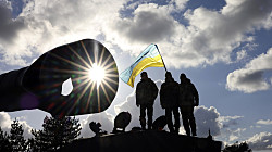Послы ЕС утвердили кредит на 90 млрд евро для Украины и 20-й пакет санкций против России