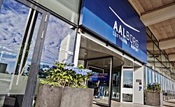 Аэропорт в Дании приостановил полеты из-за неопознанных дронов