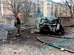 Россияне атаковали Кривой Рог баллистикой: есть пострадавшие, возник пожар