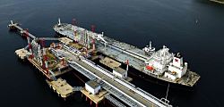 Россия предлагает китайцам  нефть по бросовой цене  которая раньше шла в Индию