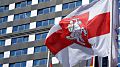 DELFI: мэр Риги отказался снимать оппозиционный белорусский флаг