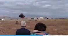 На авиашоу в ЮАР разбился самолет во время показательного выступления 