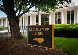 Сенат Северной Каролины утвердил новую карту избирательных округов